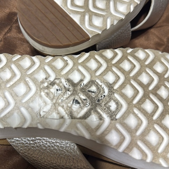 UGG Women's Silver Slide Sandals - Picture 5 of 6